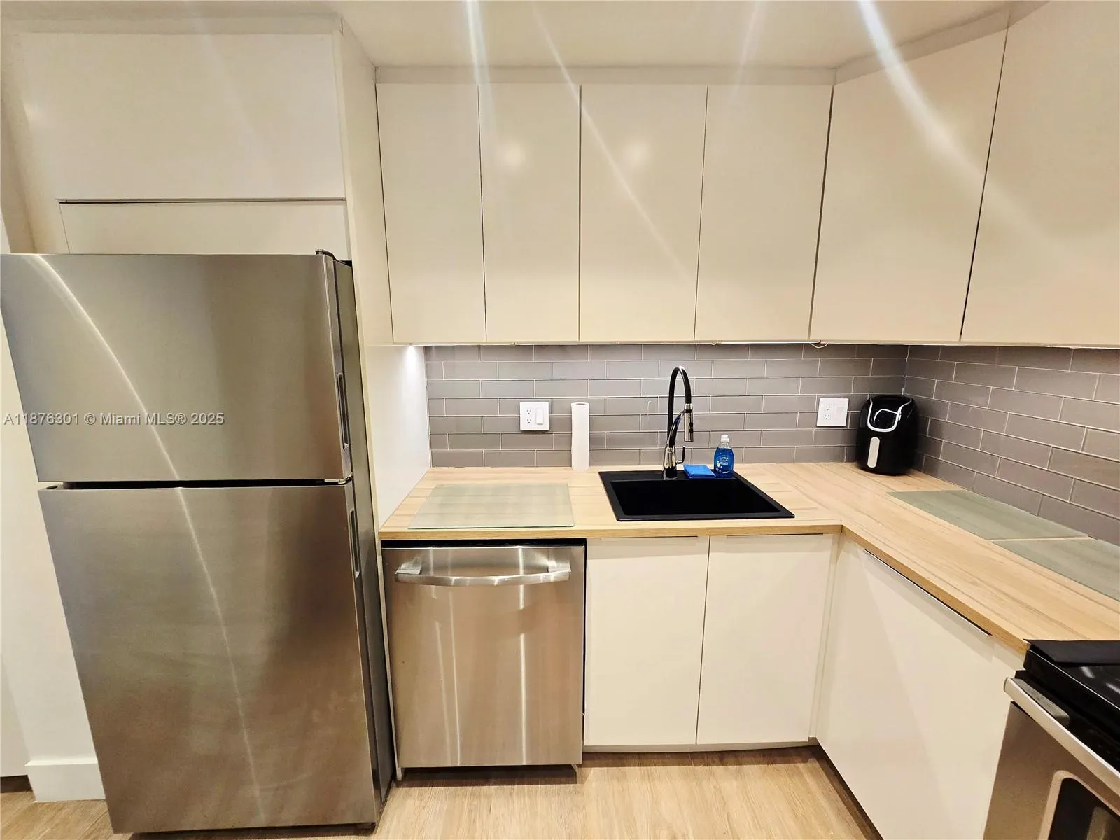 800 West Ave, #618