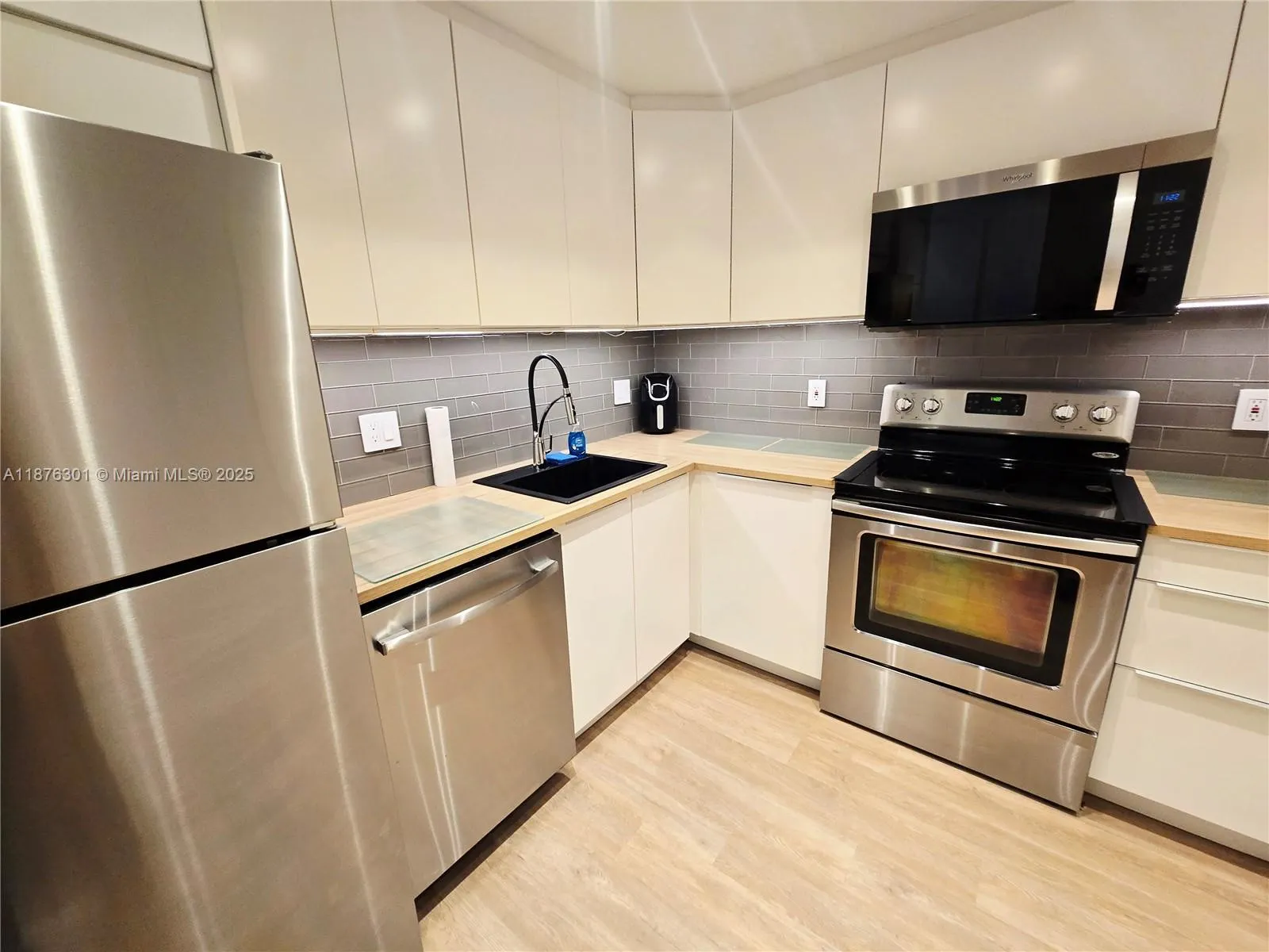 800 West Ave, #618