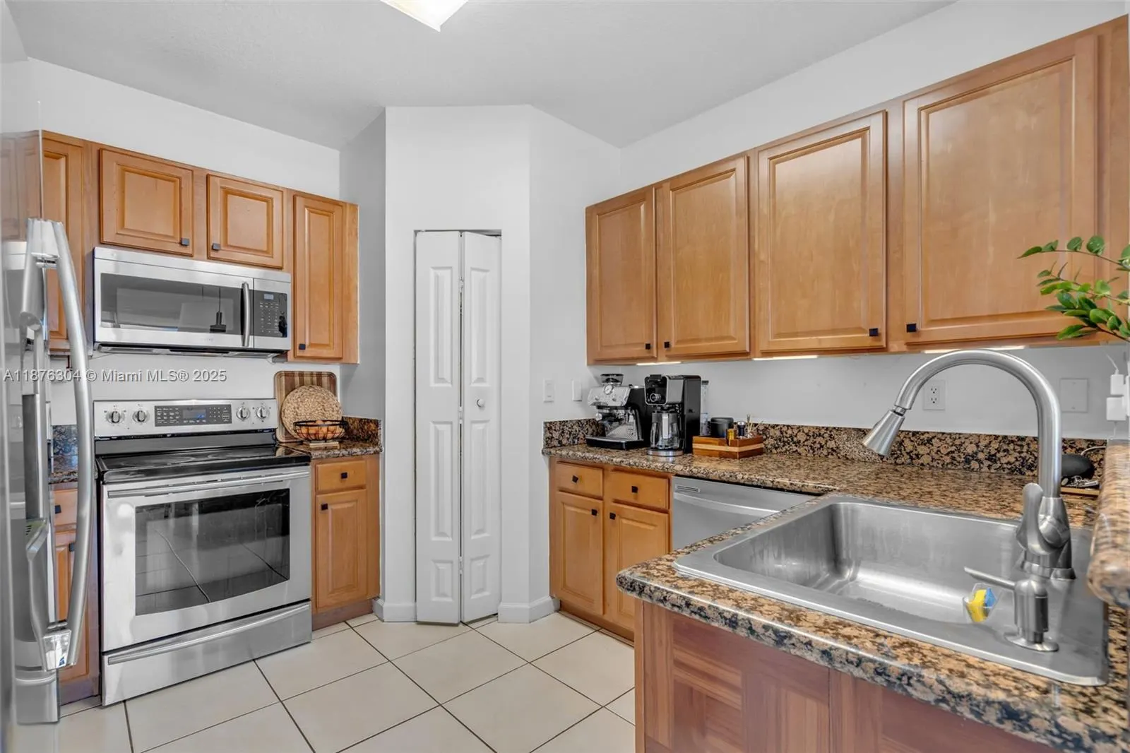 11451 NW 68th Ter, #11451