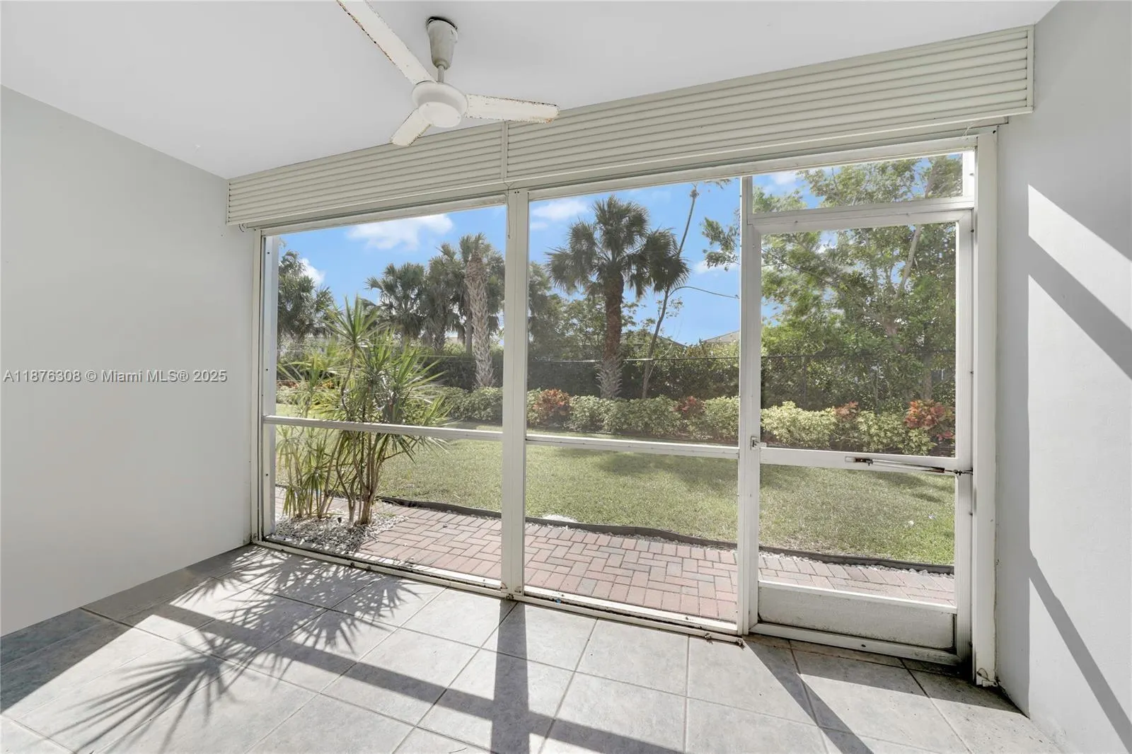 4291 NW 9th Ave, #104