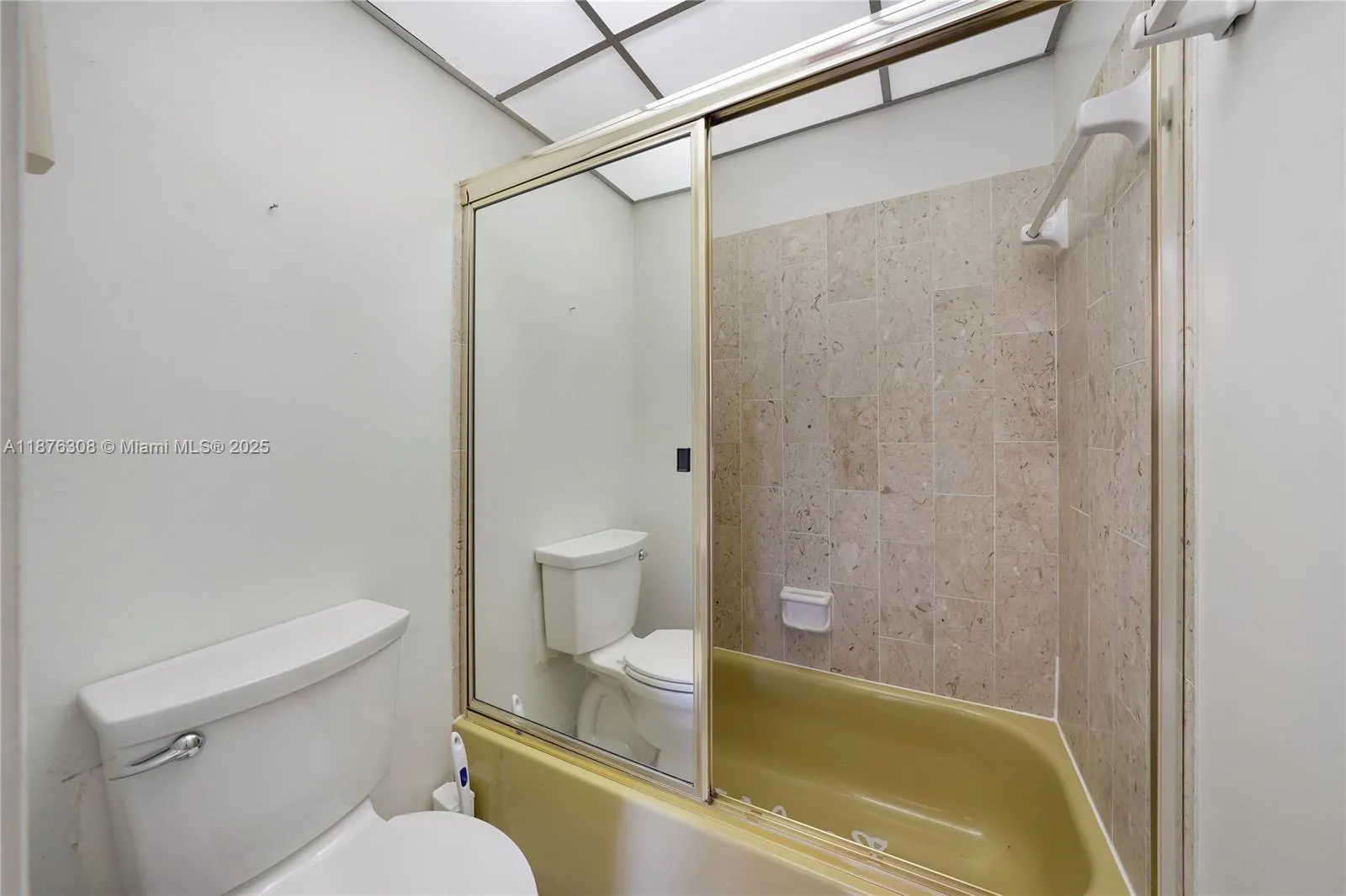 4291 NW 9th Ave, #104