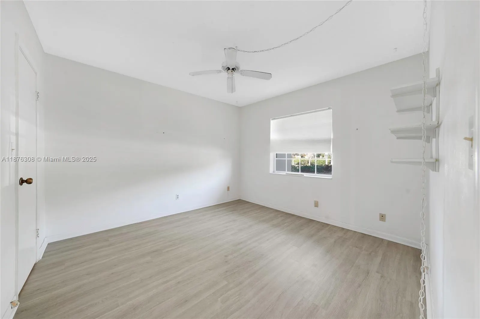 4291 NW 9th Ave, #104