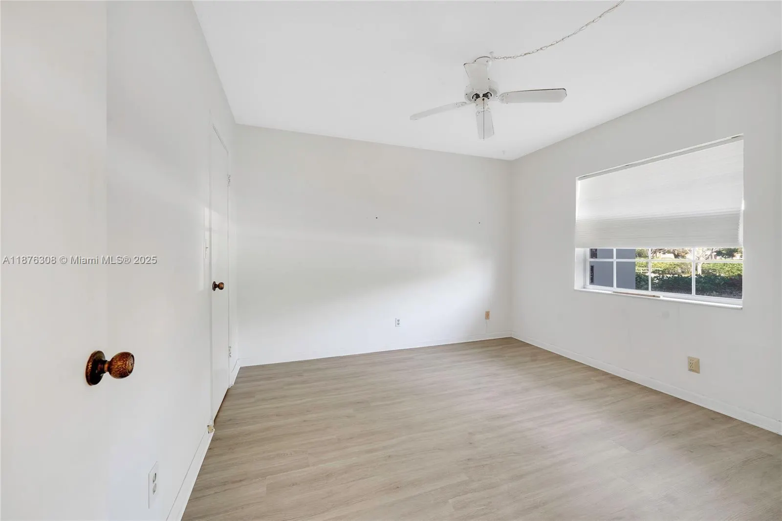 4291 NW 9th Ave, #104