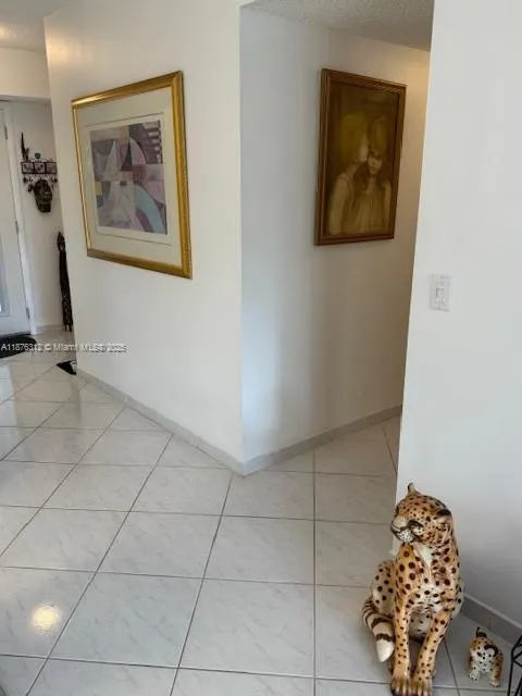 1025 SE 4th Ave, #101