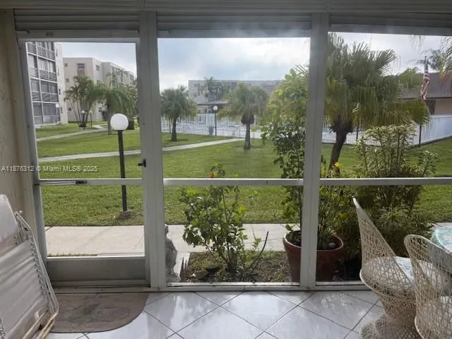 1025 SE 4th Ave, #101