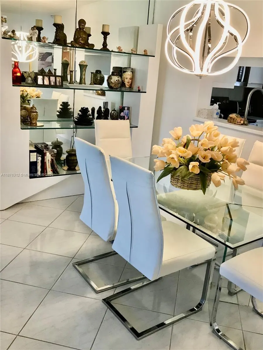 1025 SE 4th Ave, #101