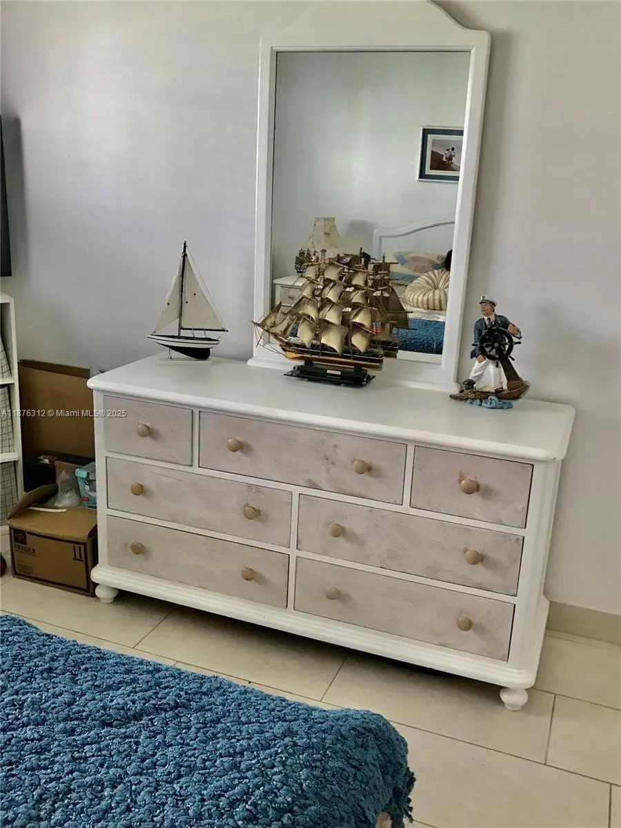 1025 SE 4th Ave, #101