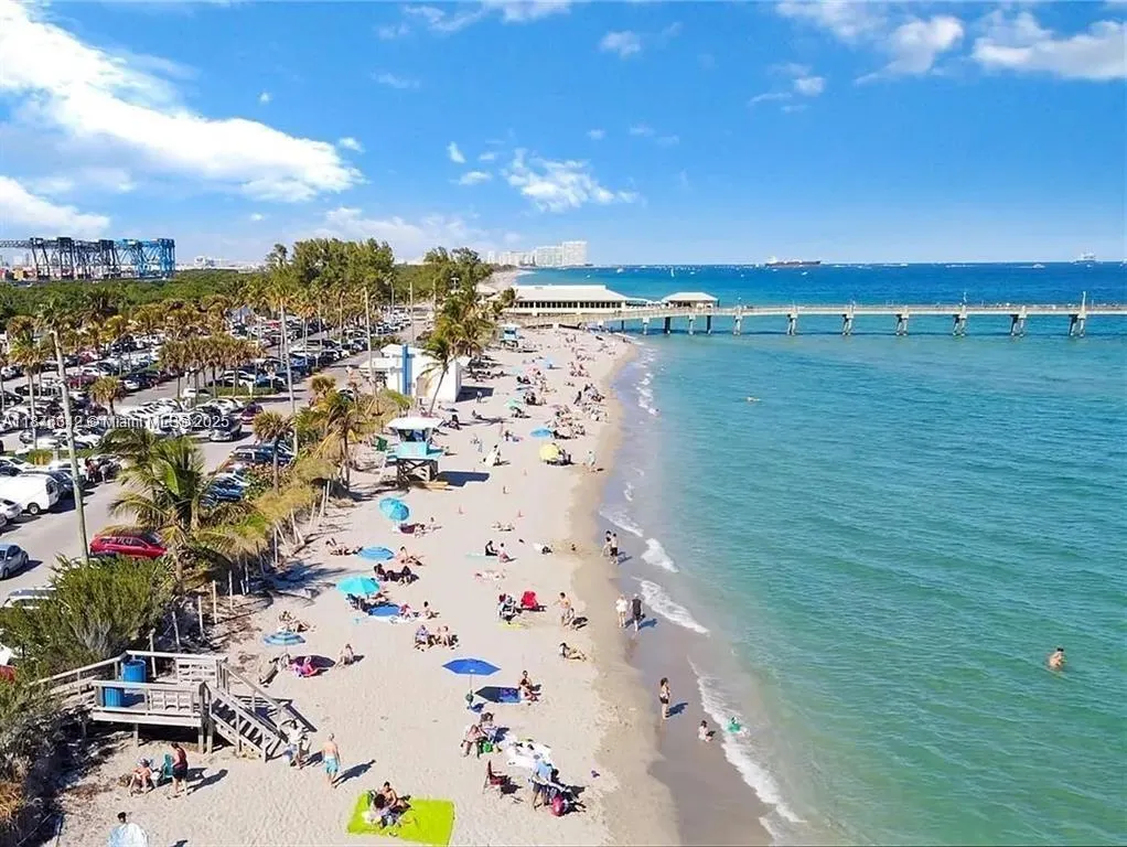 1025 SE 4th Ave, #101