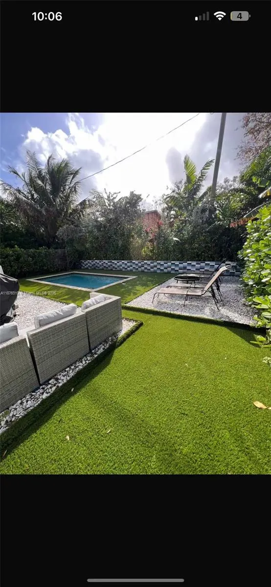 808 SW 29th St