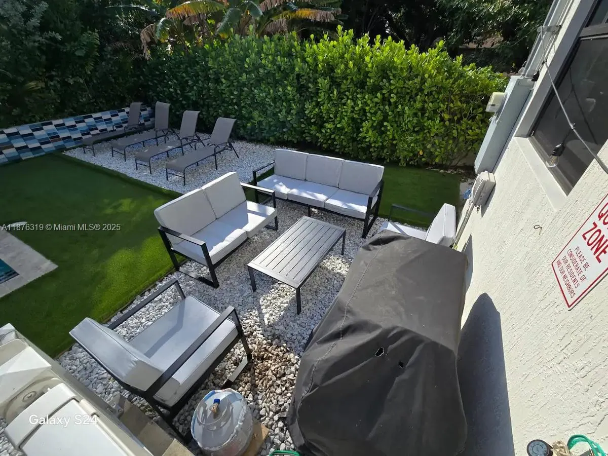 808 SW 29th St