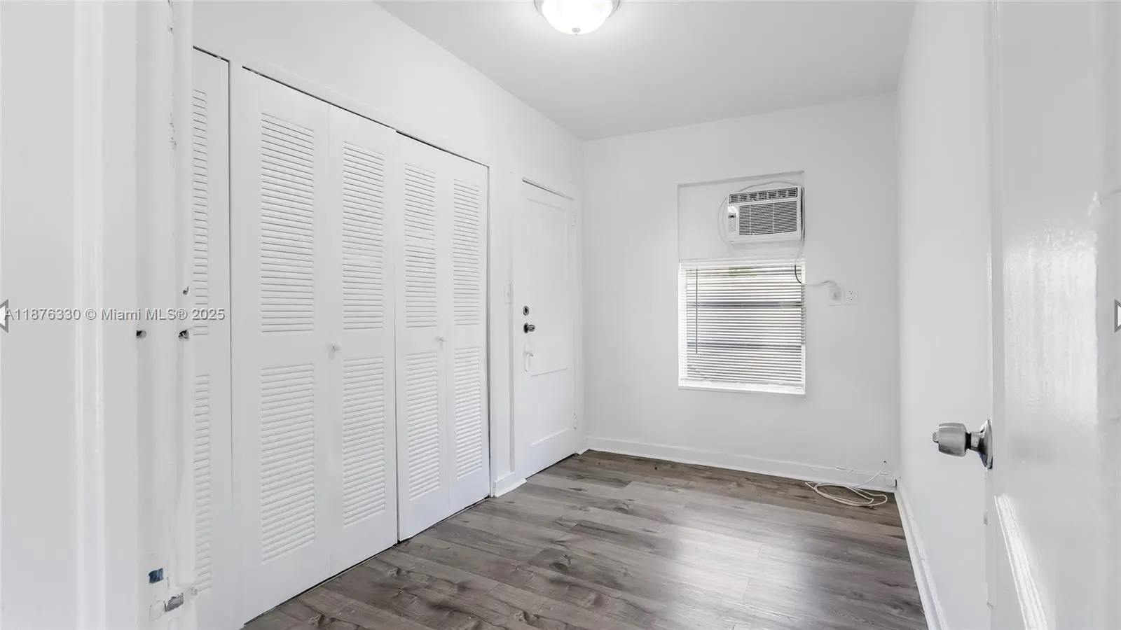 1011 SW 5th St, #3