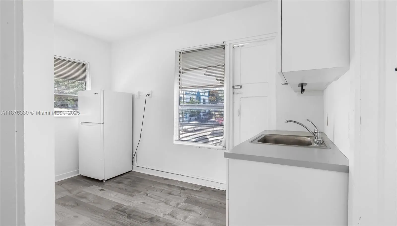 1011 SW 5th St, #3