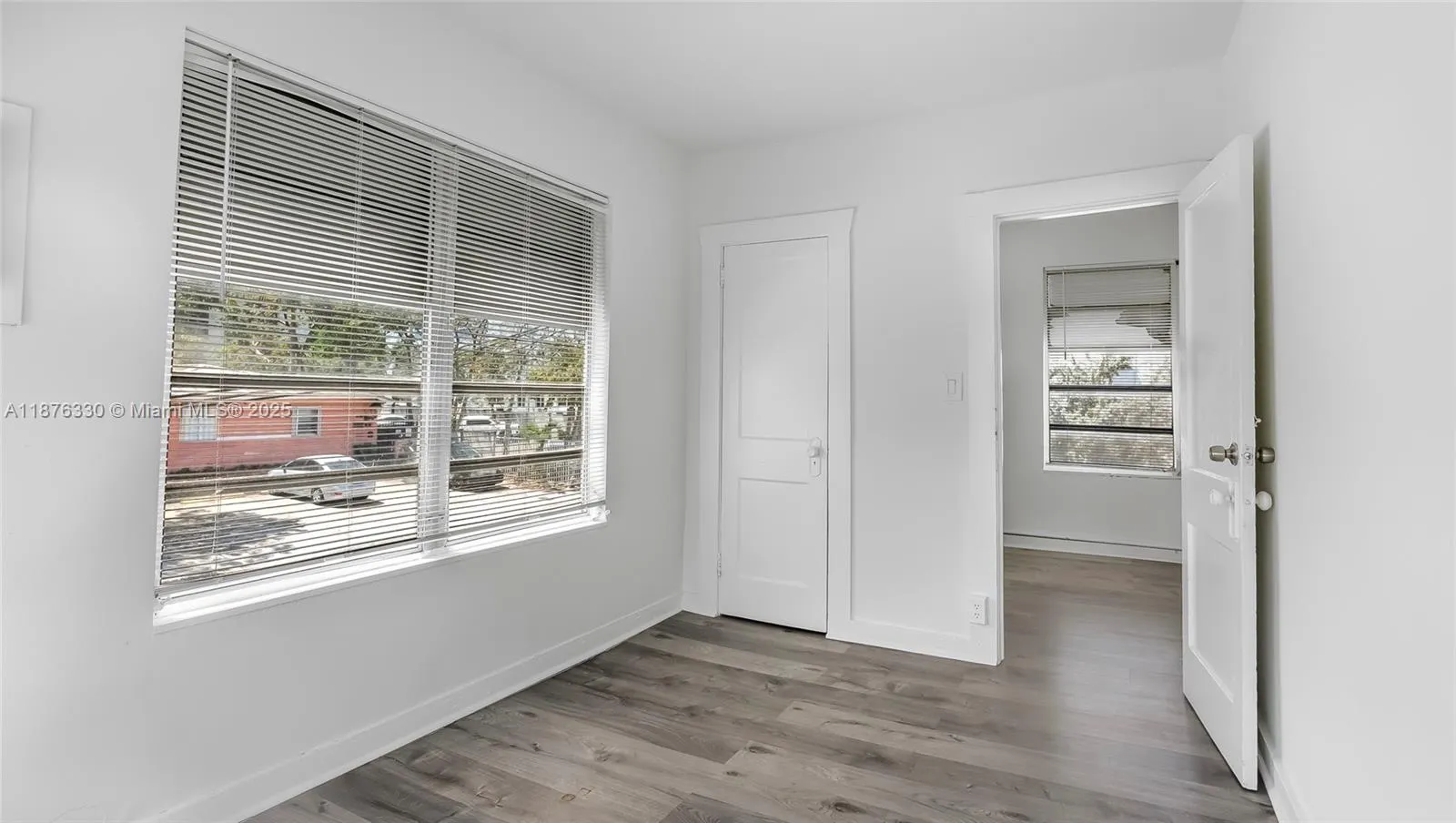 1011 SW 5th St, #3