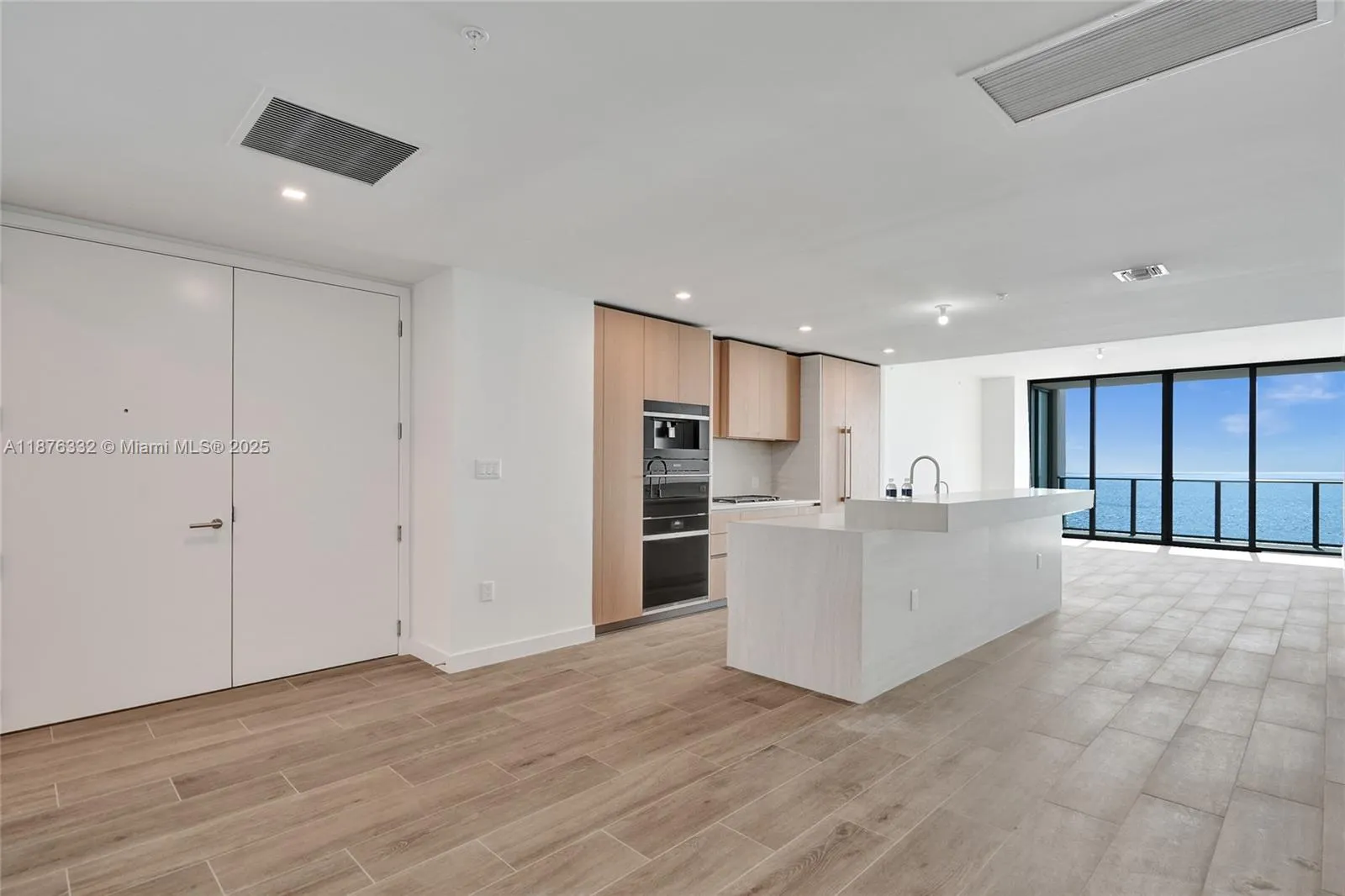900 N Ocean Blvd, #1904