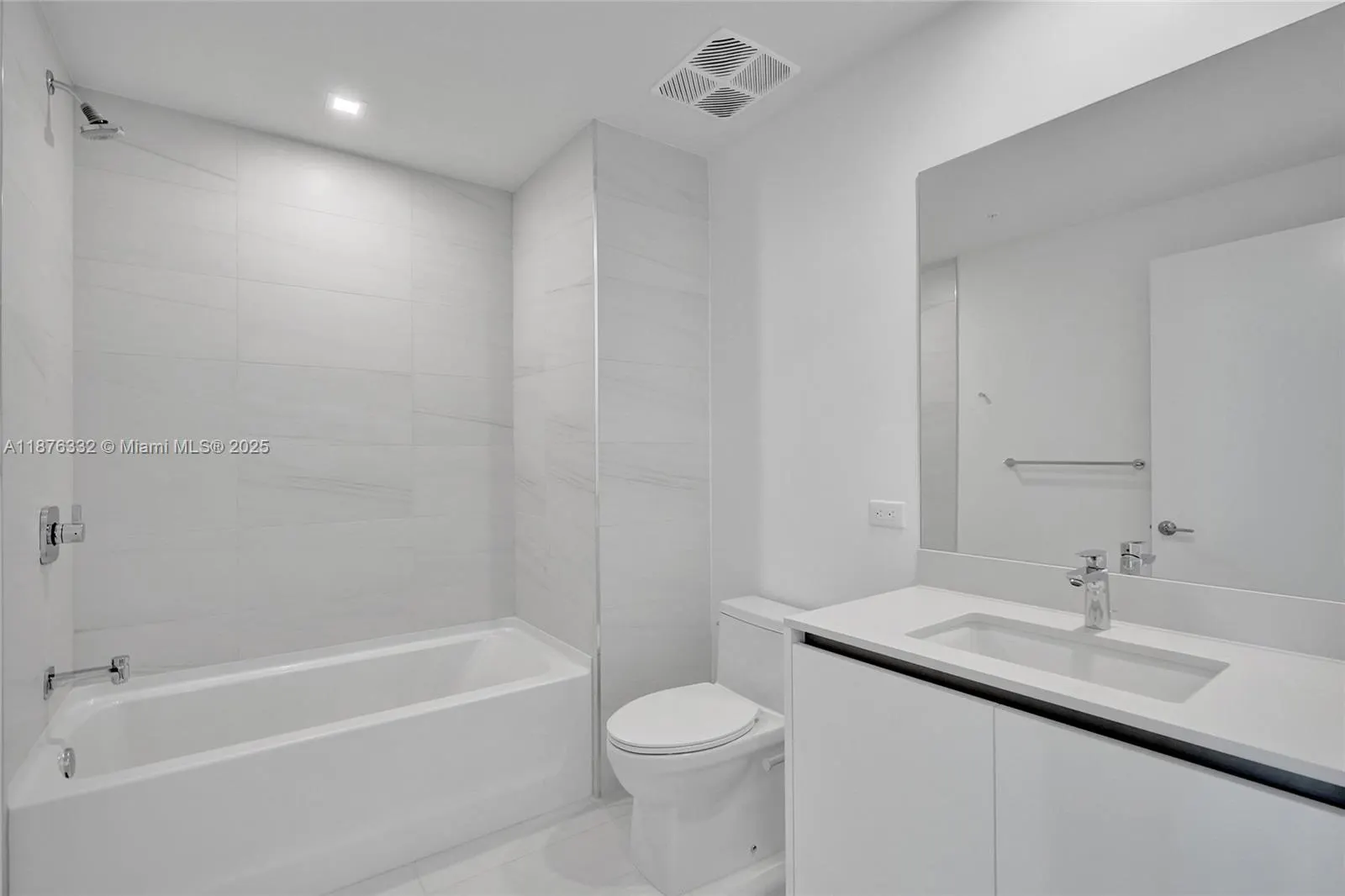 900 N Ocean Blvd, #1904