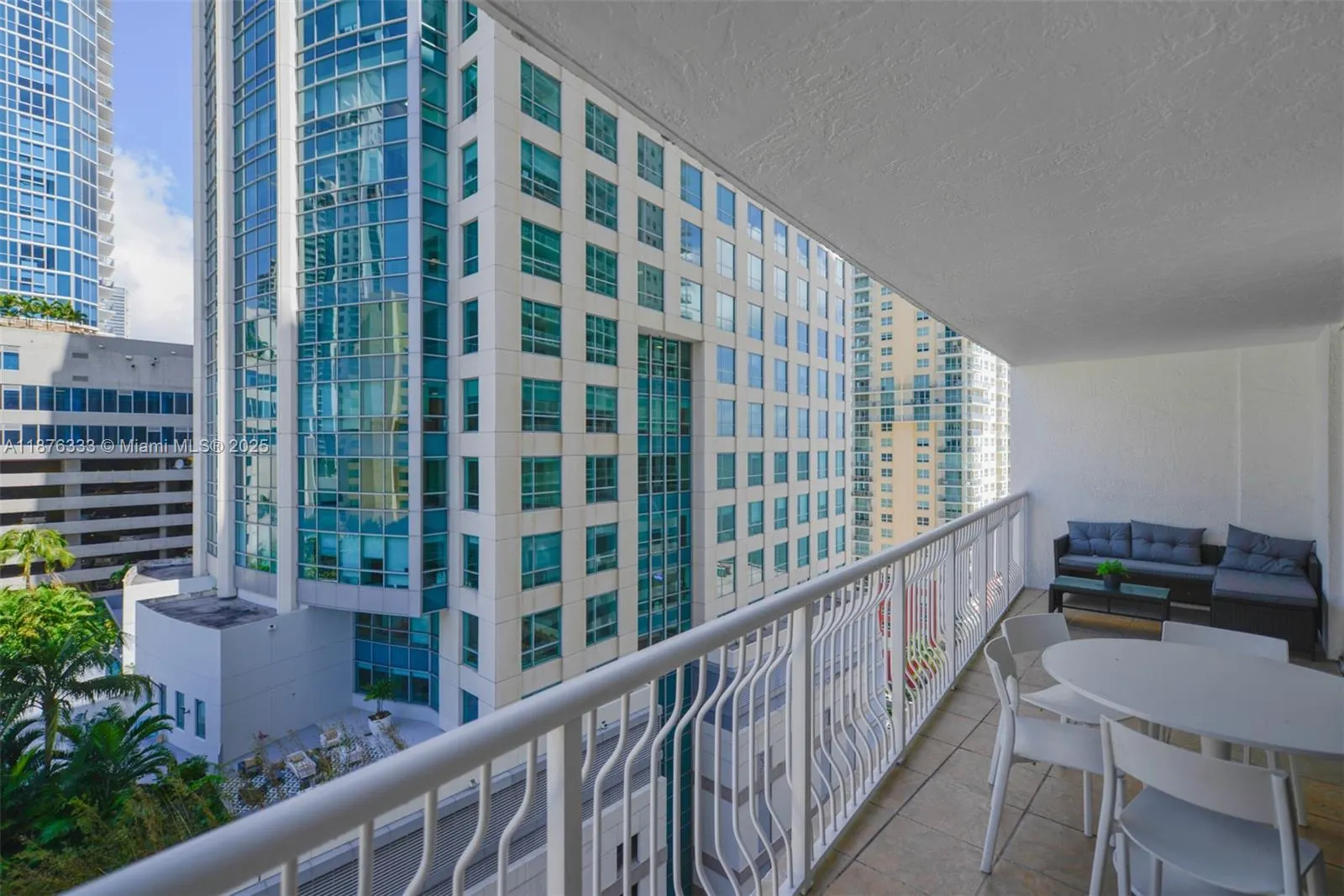 1200 Brickell Bay Dr, #1720