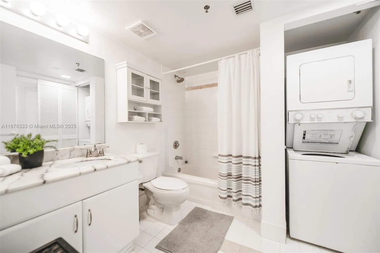 1200 Brickell Bay Dr, #1720