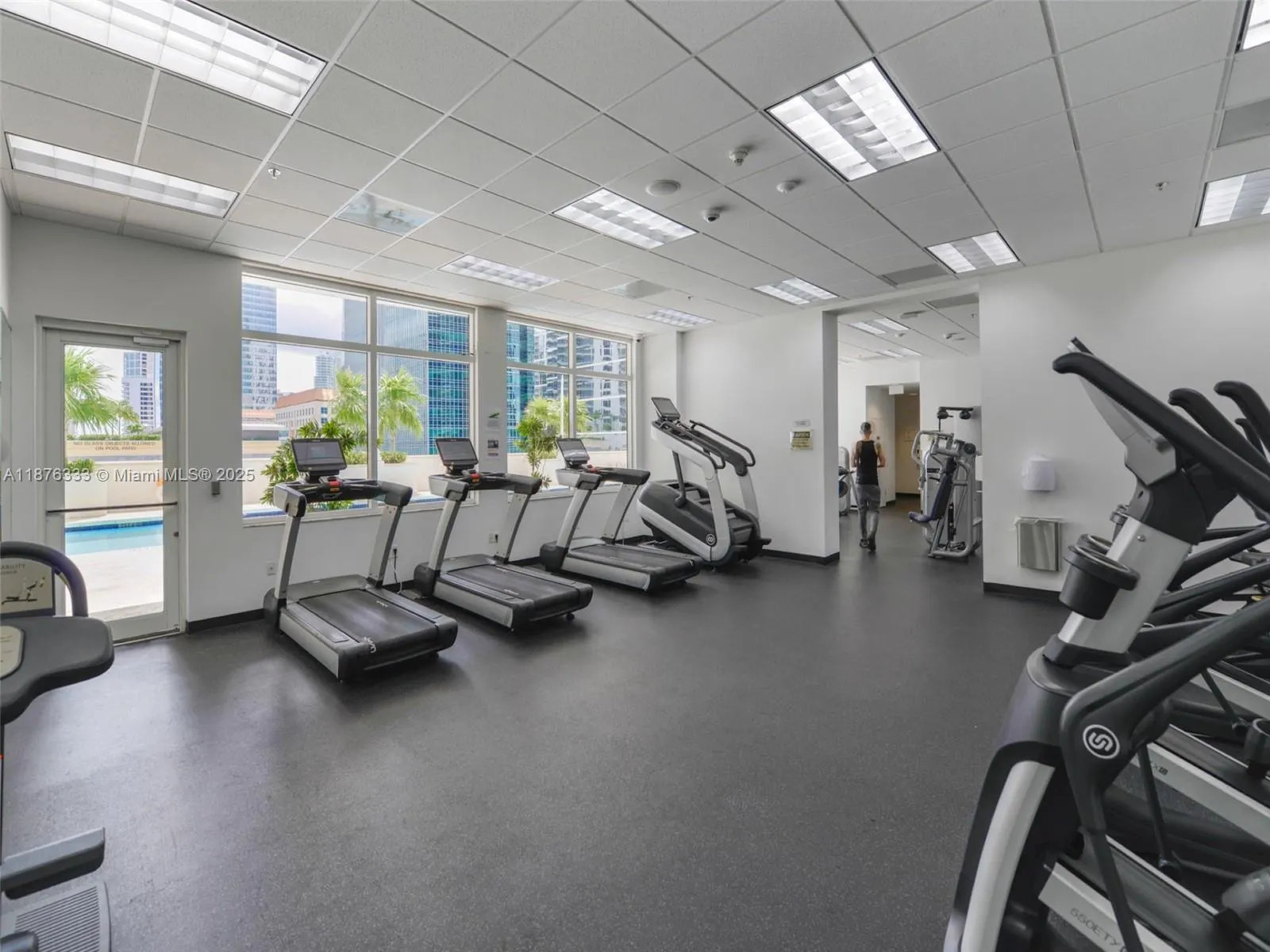 1200 Brickell Bay Dr, #1720