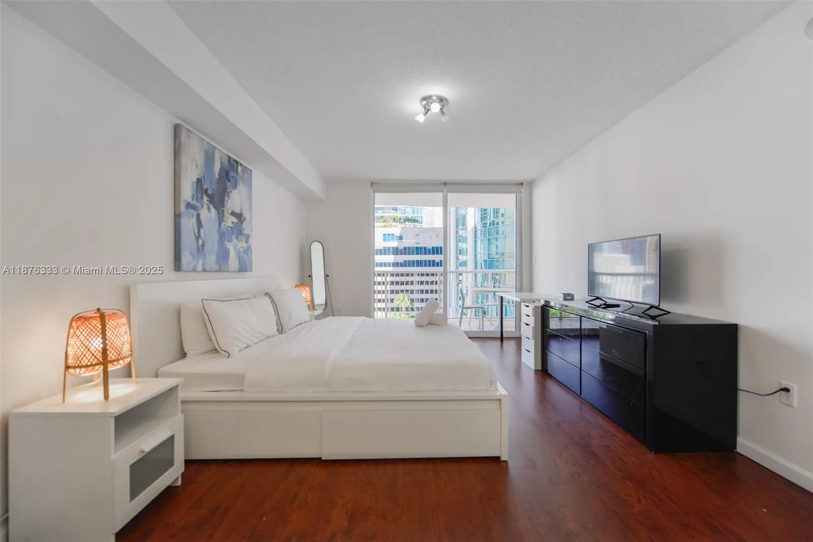 1200 Brickell Bay Dr, #1720