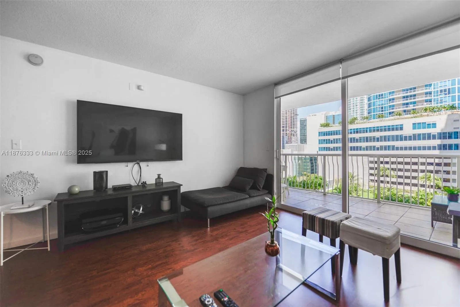 1200 Brickell Bay Dr, #1720