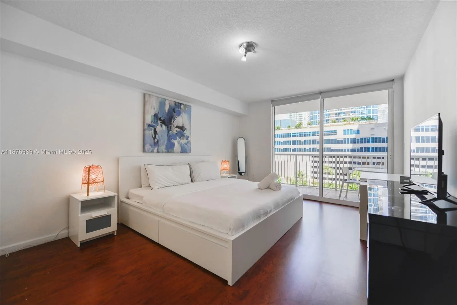 1200 Brickell Bay Dr, #1720