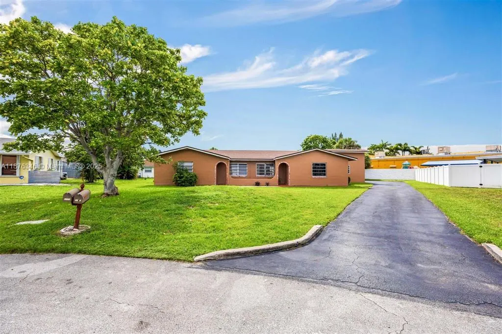 5710 NW 87th Ter