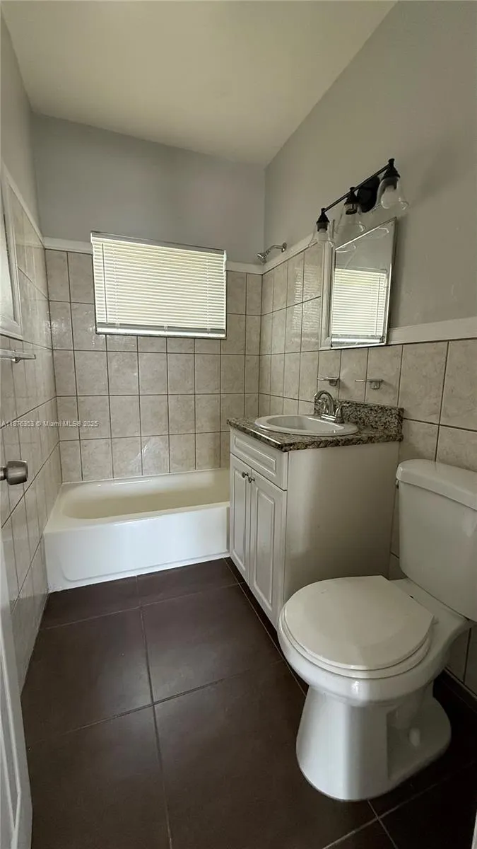 521 NE 82nd Ter, #8