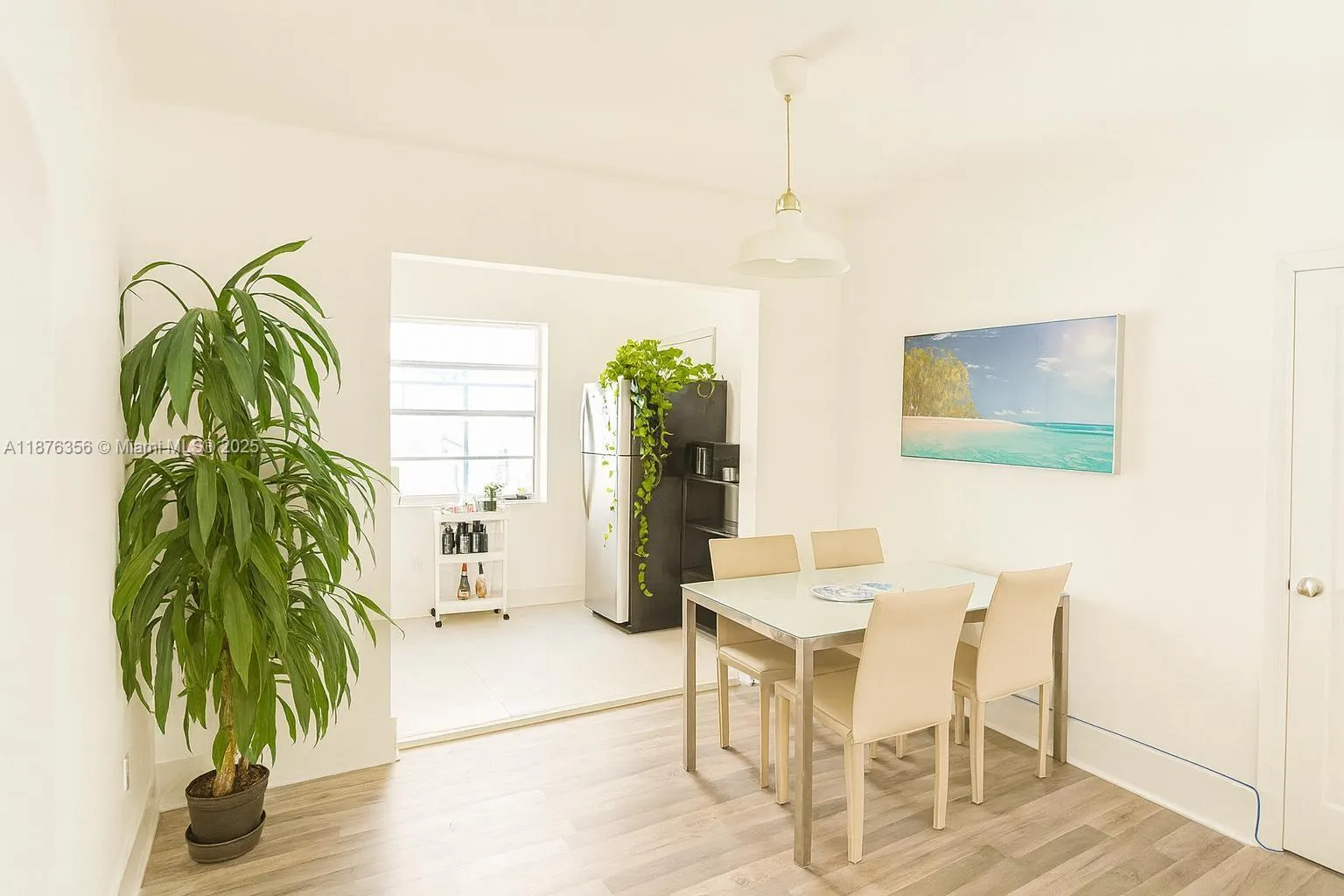 1557 Meridian Ave, #105