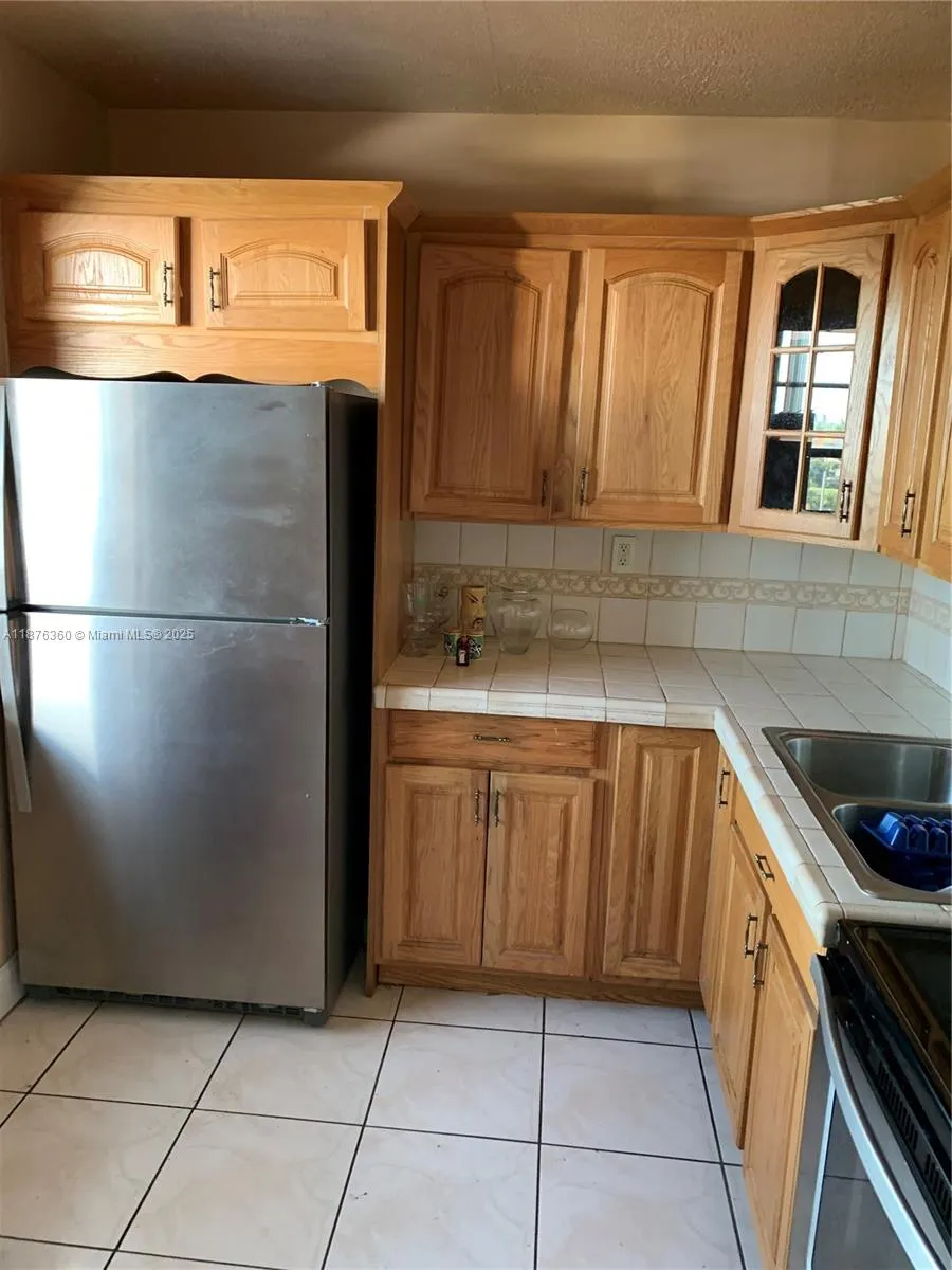 9440 Fontainebleau Blvd, #513