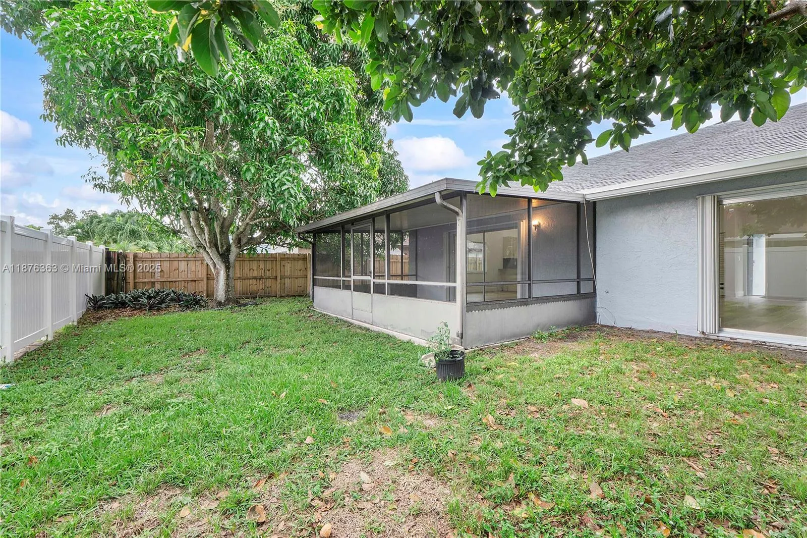 4931 NW 83rd Ter