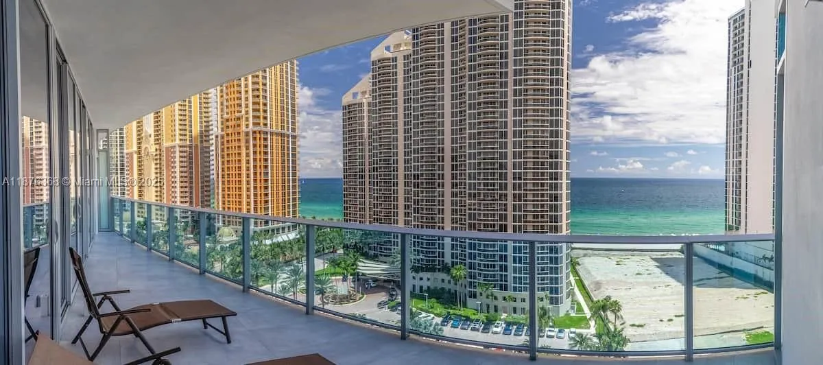 17550 Collins Ave, #1003