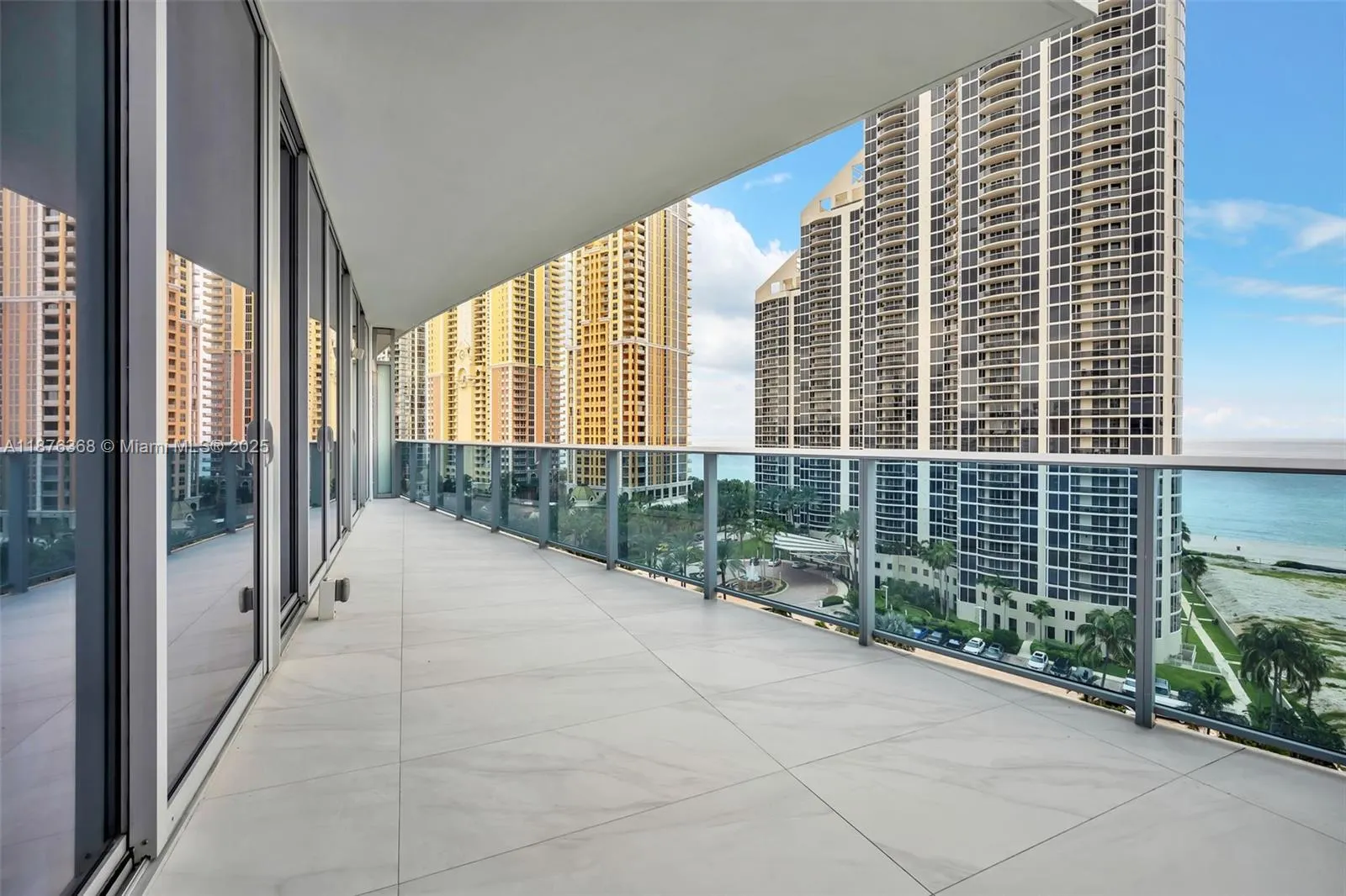 17550 Collins Ave, #1003