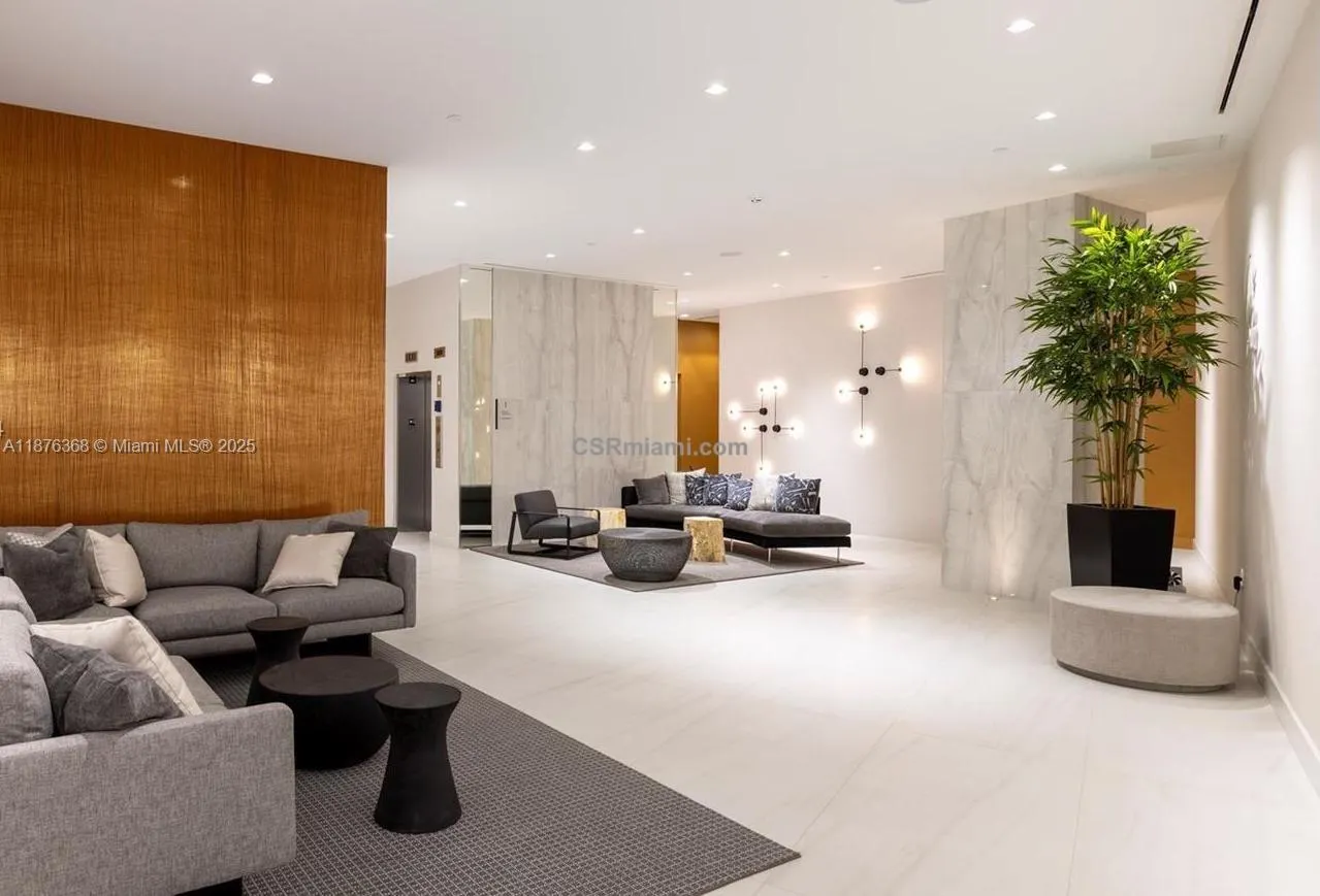 17550 Collins Ave, #1003