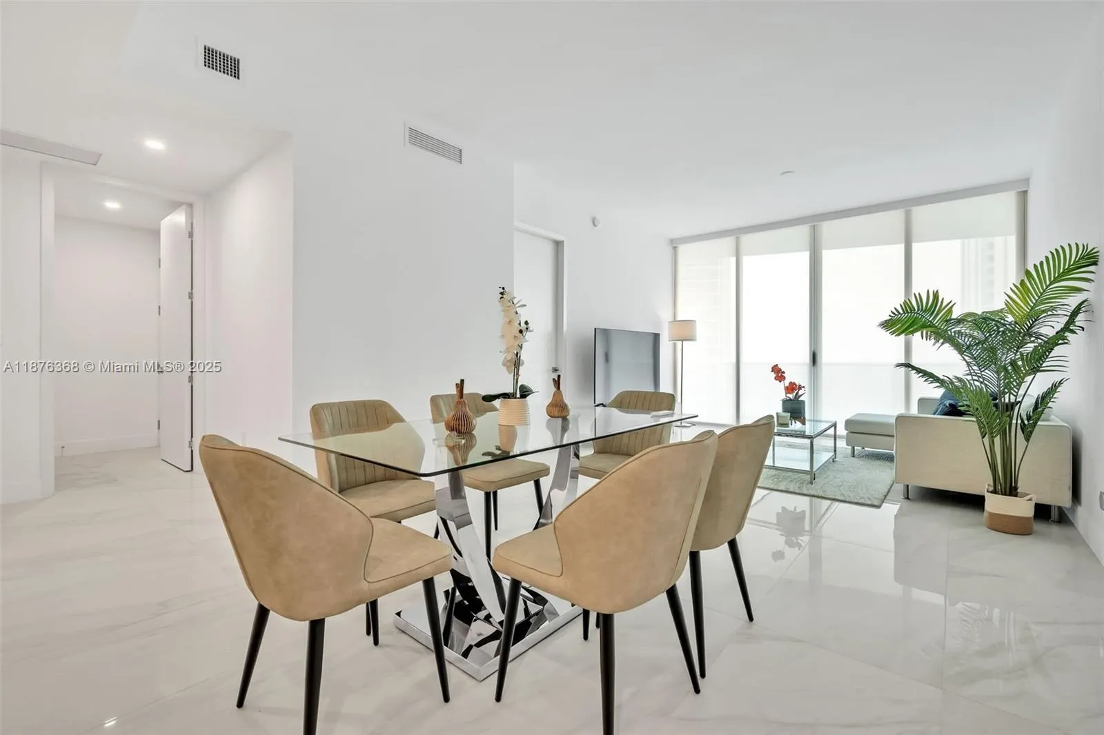 17550 Collins Ave, #1003