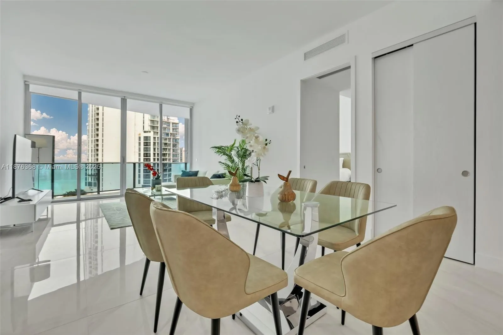 17550 Collins Ave, #1003