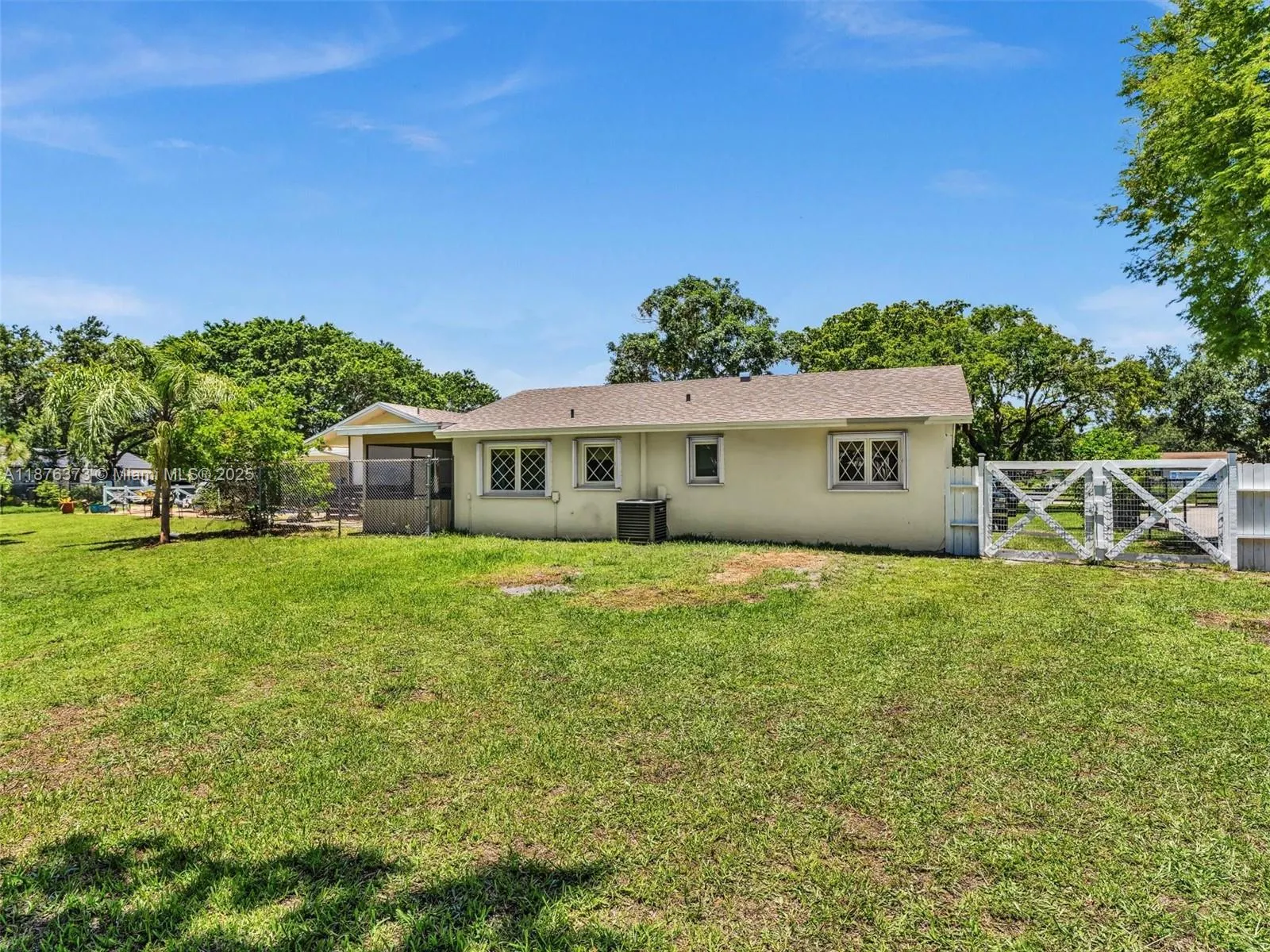 5310 SW 109th Ave