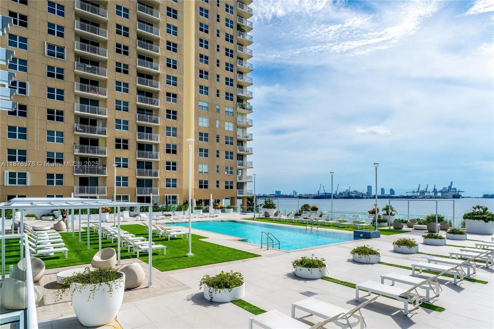 770 Claughton Island Dr, #1603