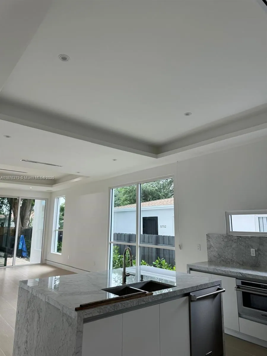5728 NW 5th Court, #TH-2