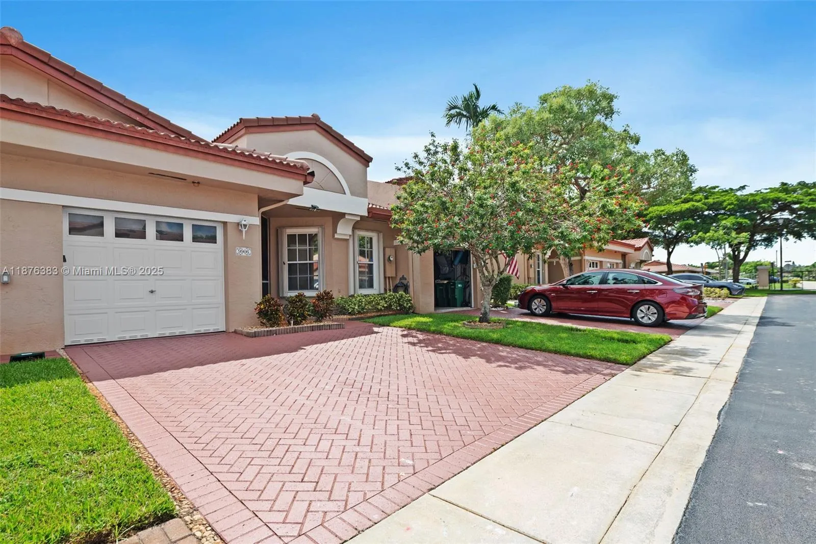 9906 Malvern Dr