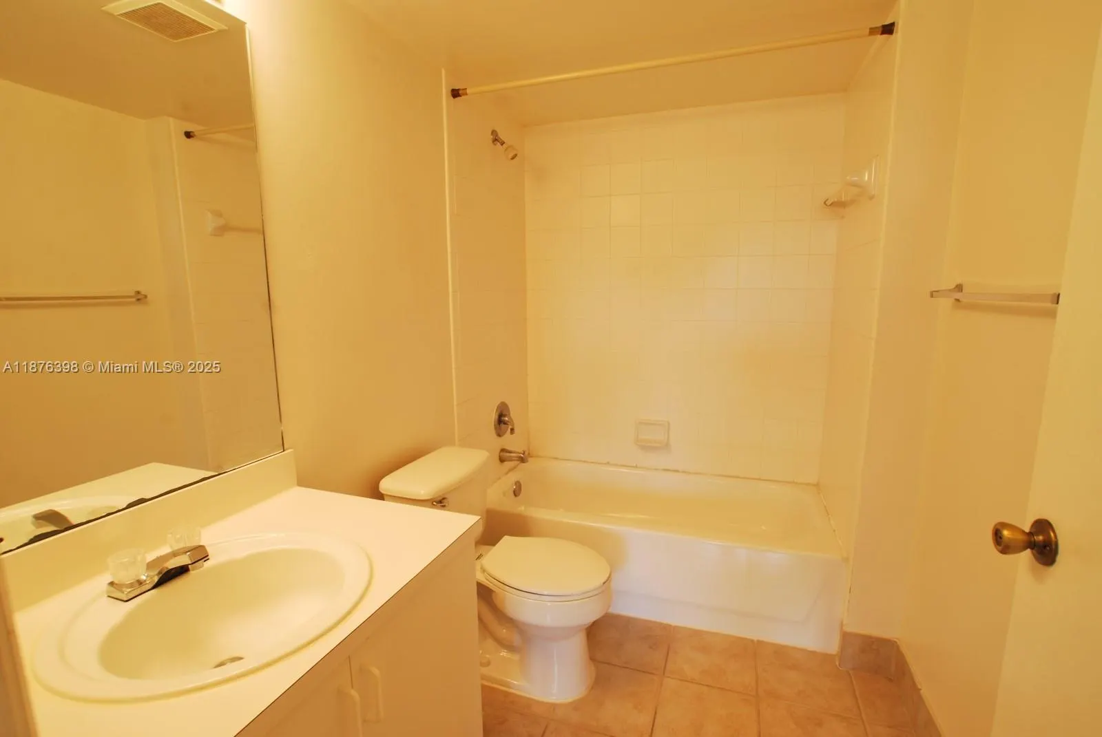 4175 N Haverhill Rd, #911