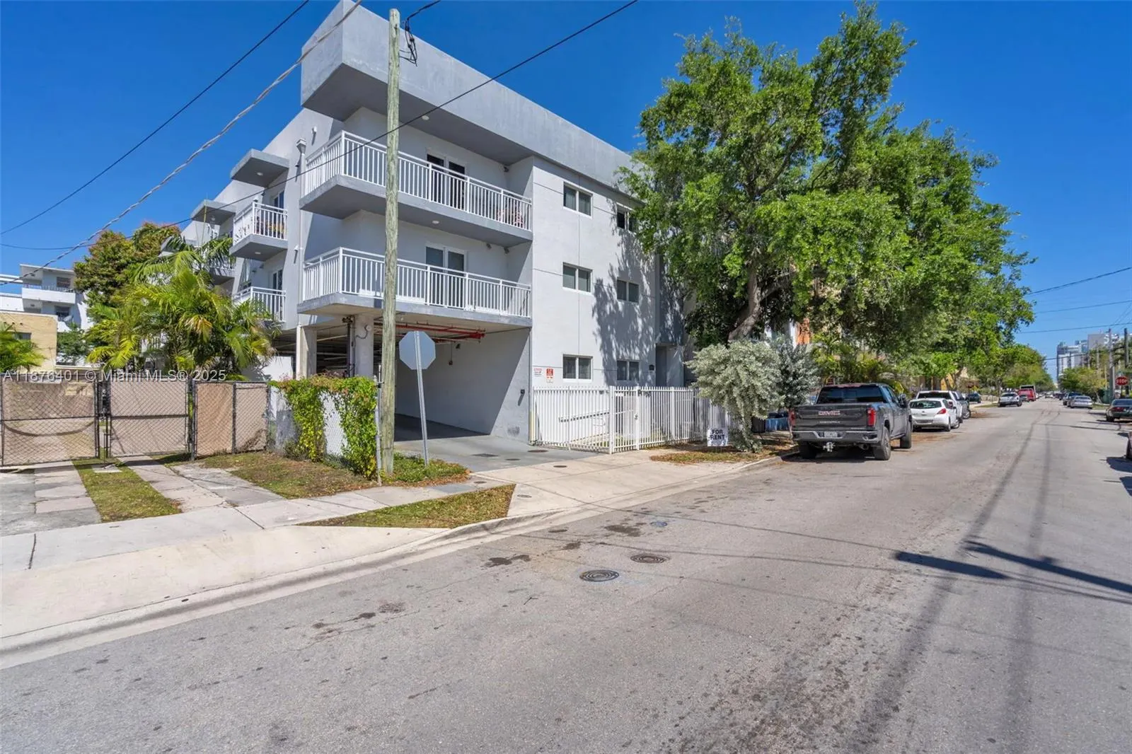 1029 NW 3rd St