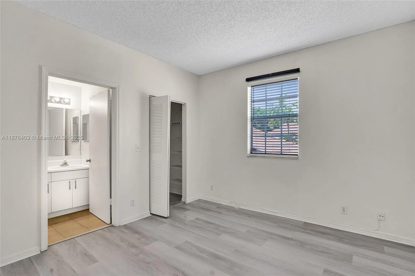 1210 Sorrento Dr, #1210