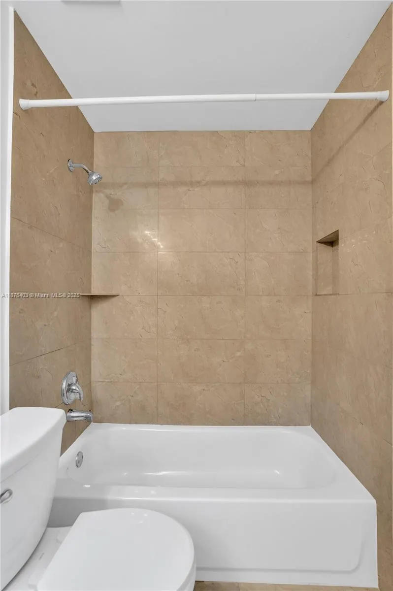 1210 Sorrento Dr, #1210