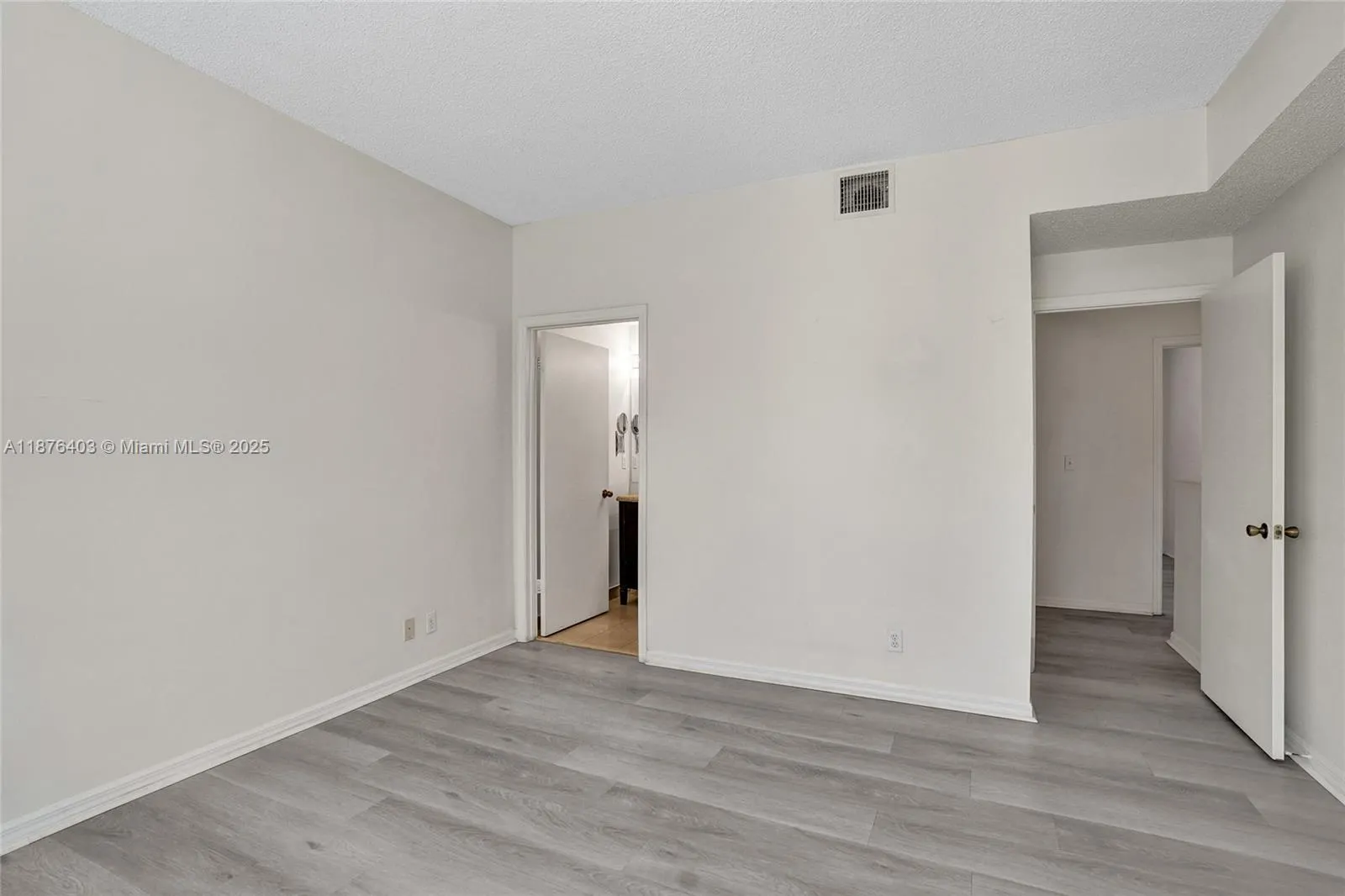 1210 Sorrento Dr, #1210