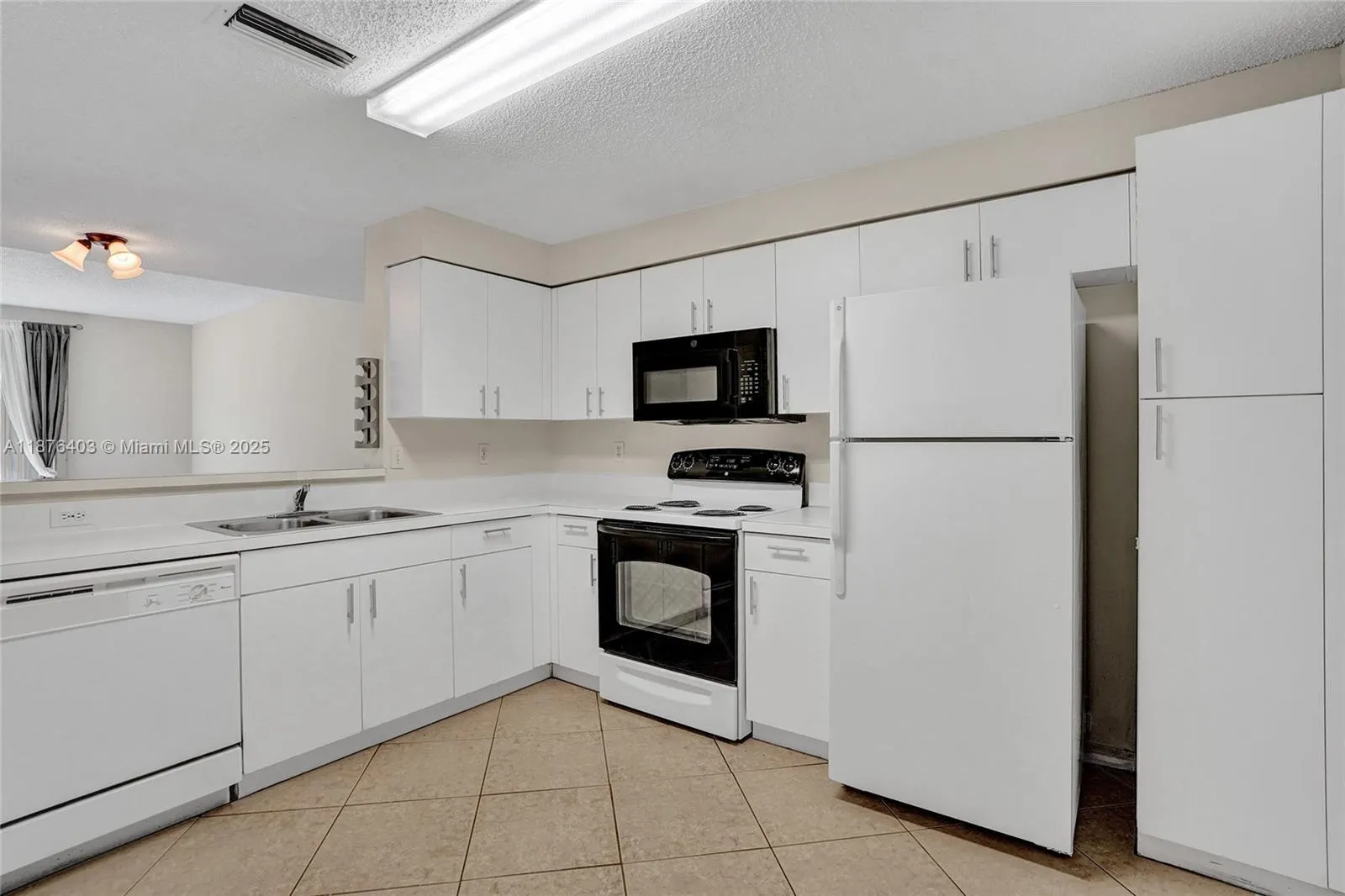 1210 Sorrento Dr, #1210