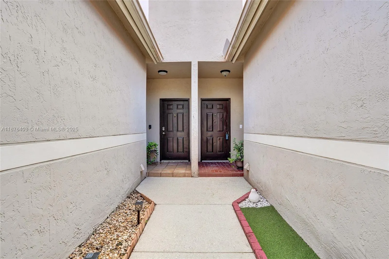 1210 Sorrento Dr, #1210