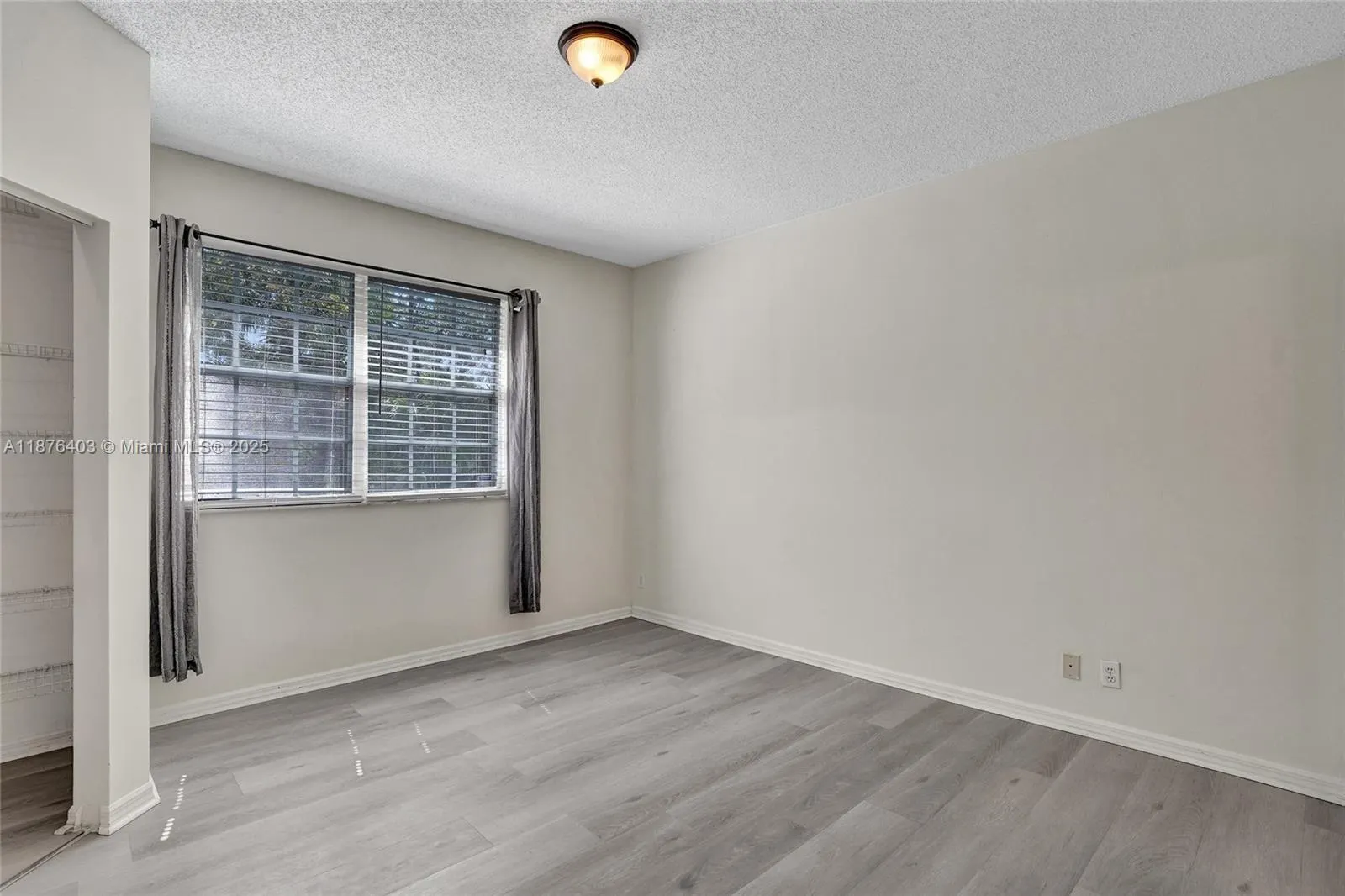 1210 Sorrento Dr, #1210