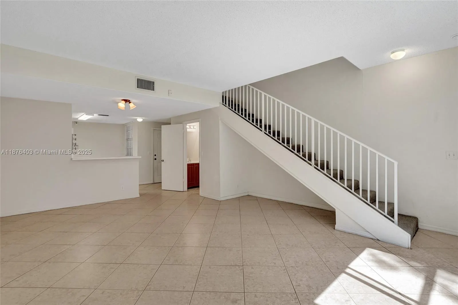 1210 Sorrento Dr, #1210