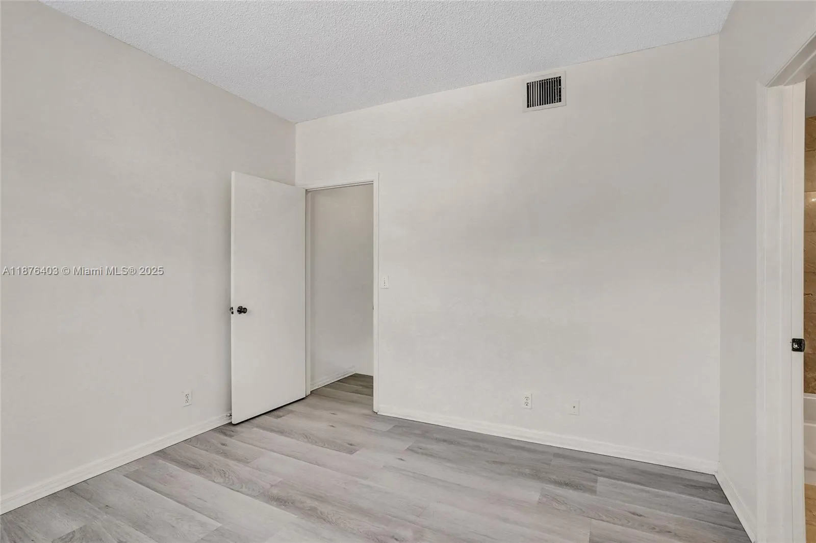 1210 Sorrento Dr, #1210