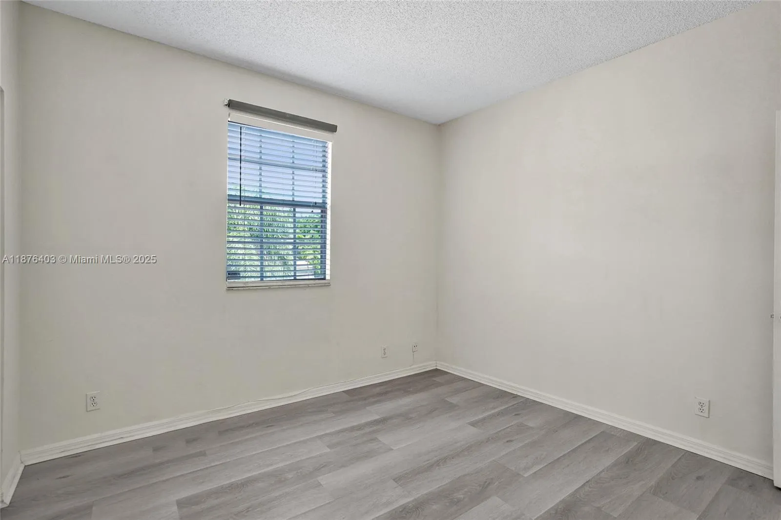 1210 Sorrento Dr, #1210